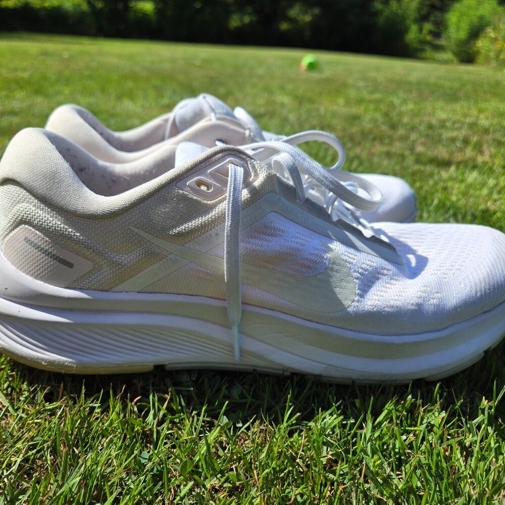 Nike Sneakers Women's